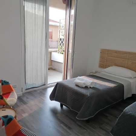 Suite Room Malpensa B&B 카르다노알캄포 외부 사진