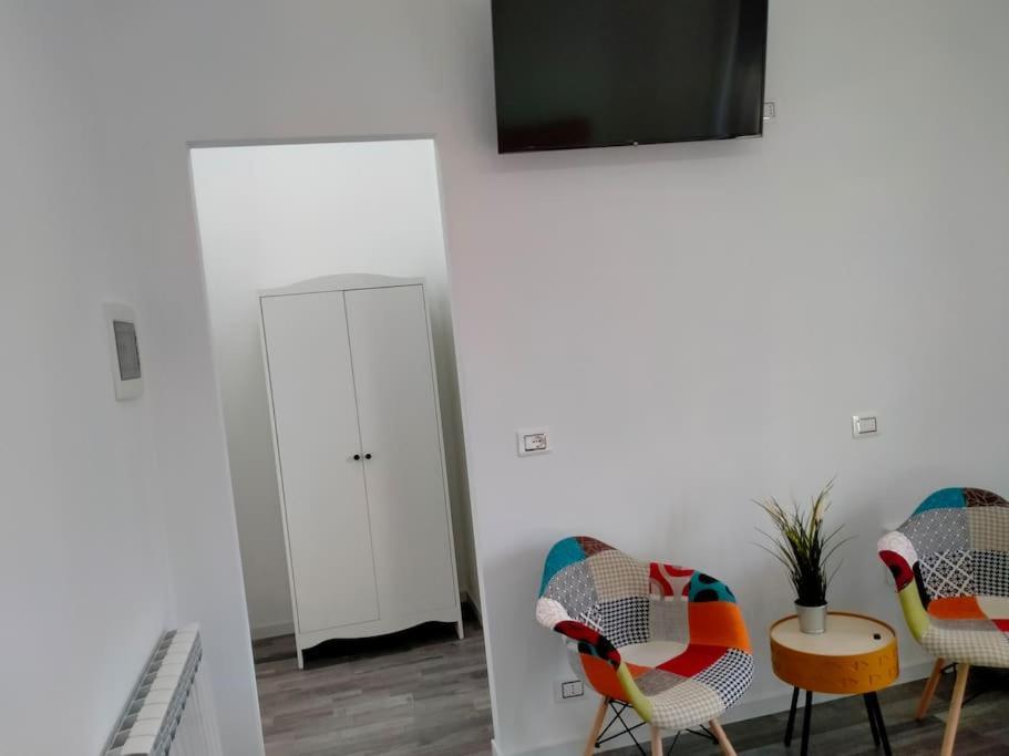 Suite Room Malpensa B&B 카르다노알캄포 외부 사진