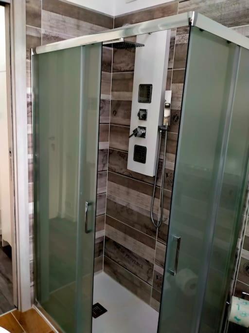 Suite Room Malpensa B&B 카르다노알캄포 외부 사진